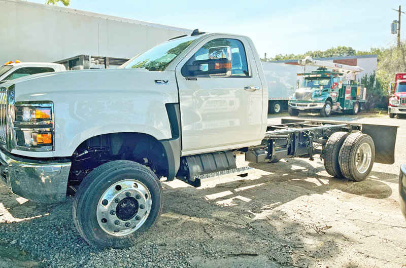 2023 INTERNATIONAL CV 515 CAB & CHASSIS 4X2